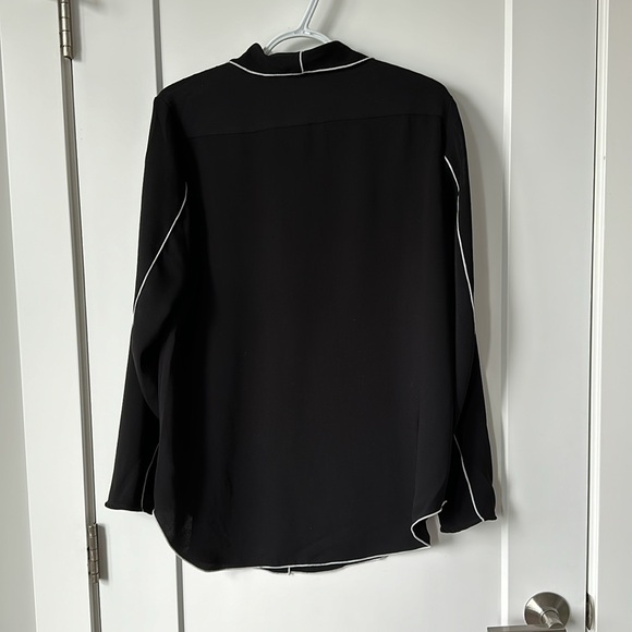 Black Babaton Blouse with White Piping - Picture 5 of 5